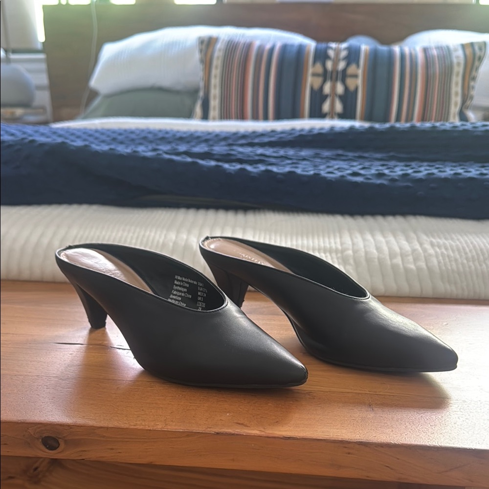 Christian Siriano Black Women's Kitten Heel Mules